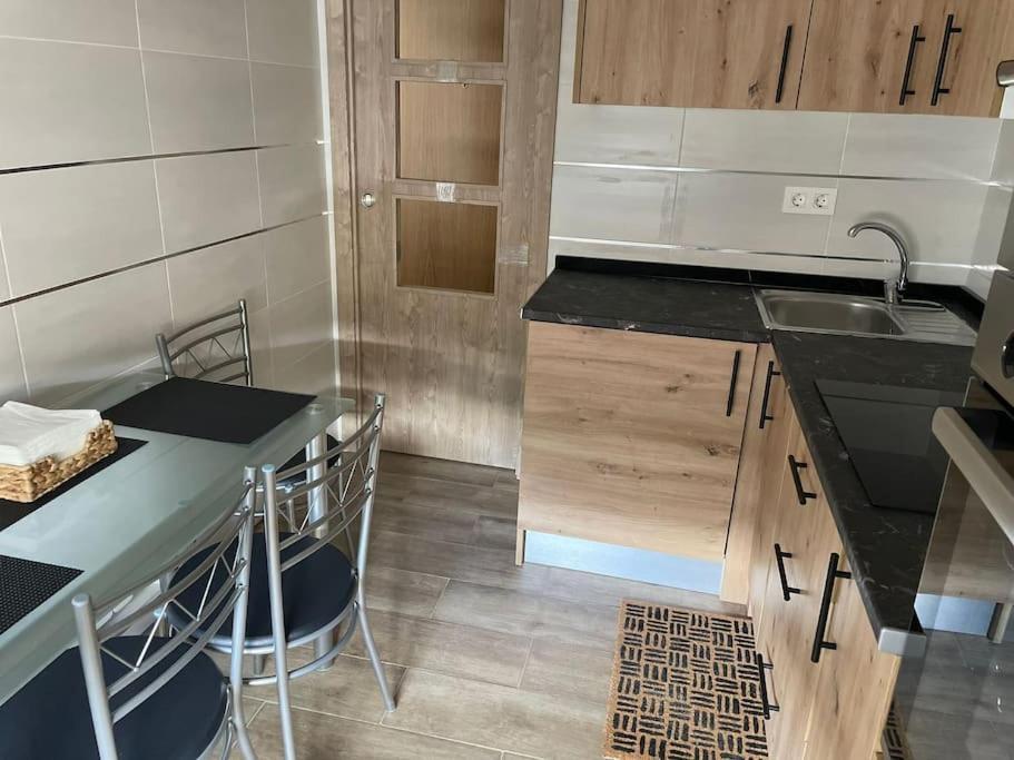 Adoracte 4 Mieres Apartamentos Buitenkant foto
