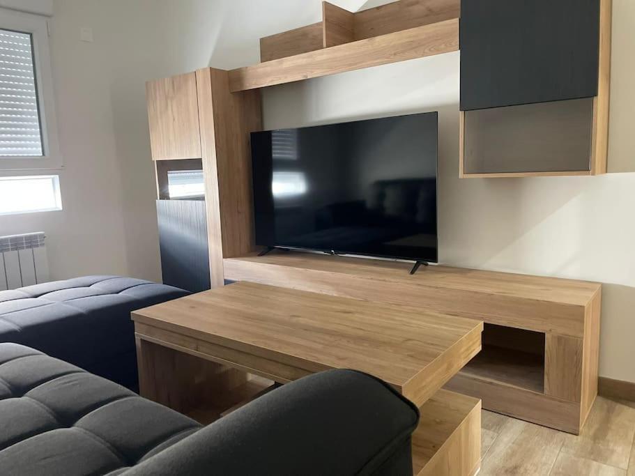 Adoracte 4 Mieres Apartamentos Buitenkant foto
