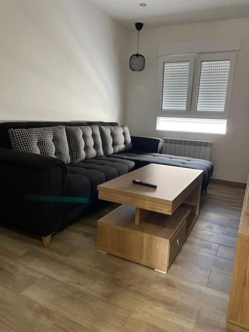 Adoracte 4 Mieres Apartamentos Buitenkant foto