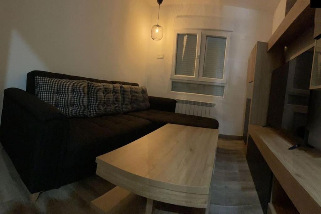 Adoracte 4 Mieres Apartamentos Buitenkant foto